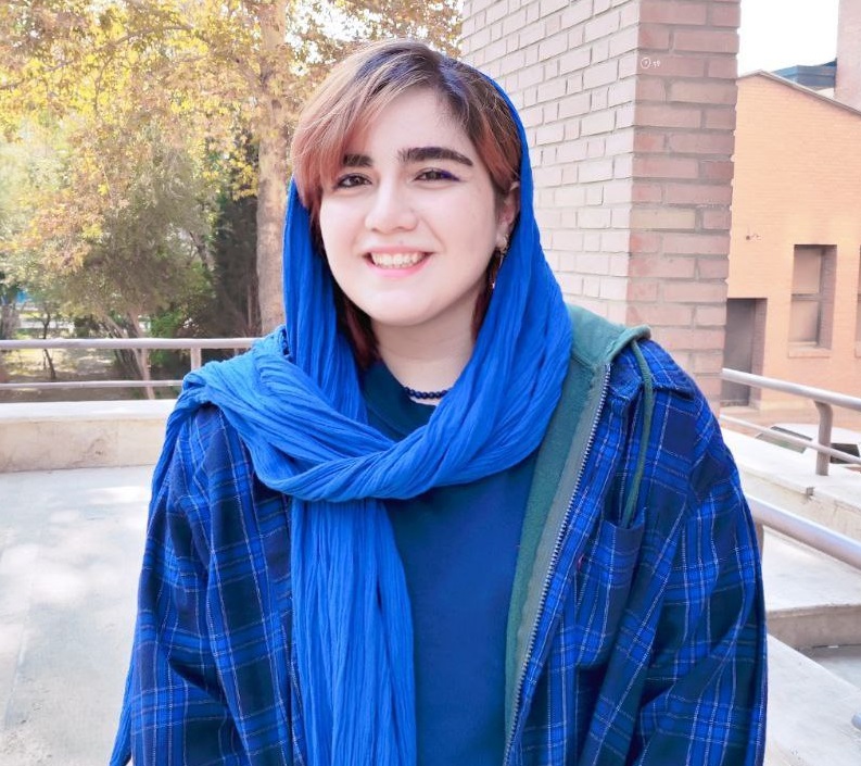 سارا آذرنوش