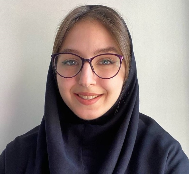 سپیده نادری